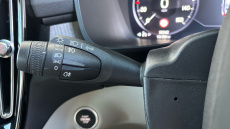 Volvo Xc40 2.0 B4P Inscription Pro 5dr Auto [7 speed] Petrol Estate